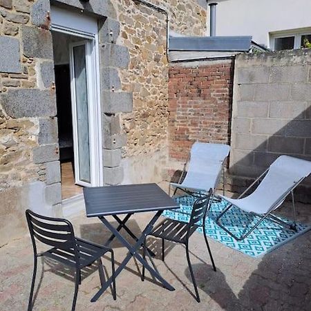 Apartmán Chez Beatrice Saint-Jouan-des-Guérets Exteriér fotografie