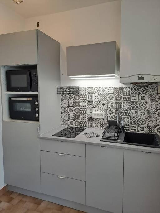 Apartmán Chez Beatrice Saint-Jouan-des-Guérets Exteriér fotografie